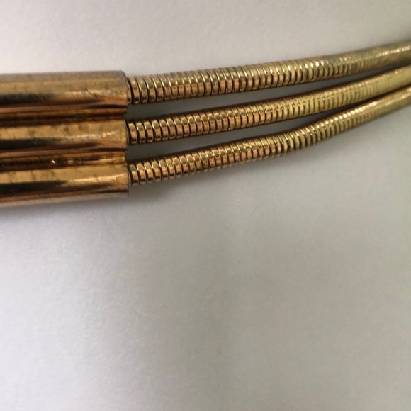 Gold tone fashion belt - Picture 3 of 6